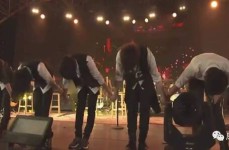 撕金星、代言费超papi酱…MC天佑是“下里巴人”？网红八卦网